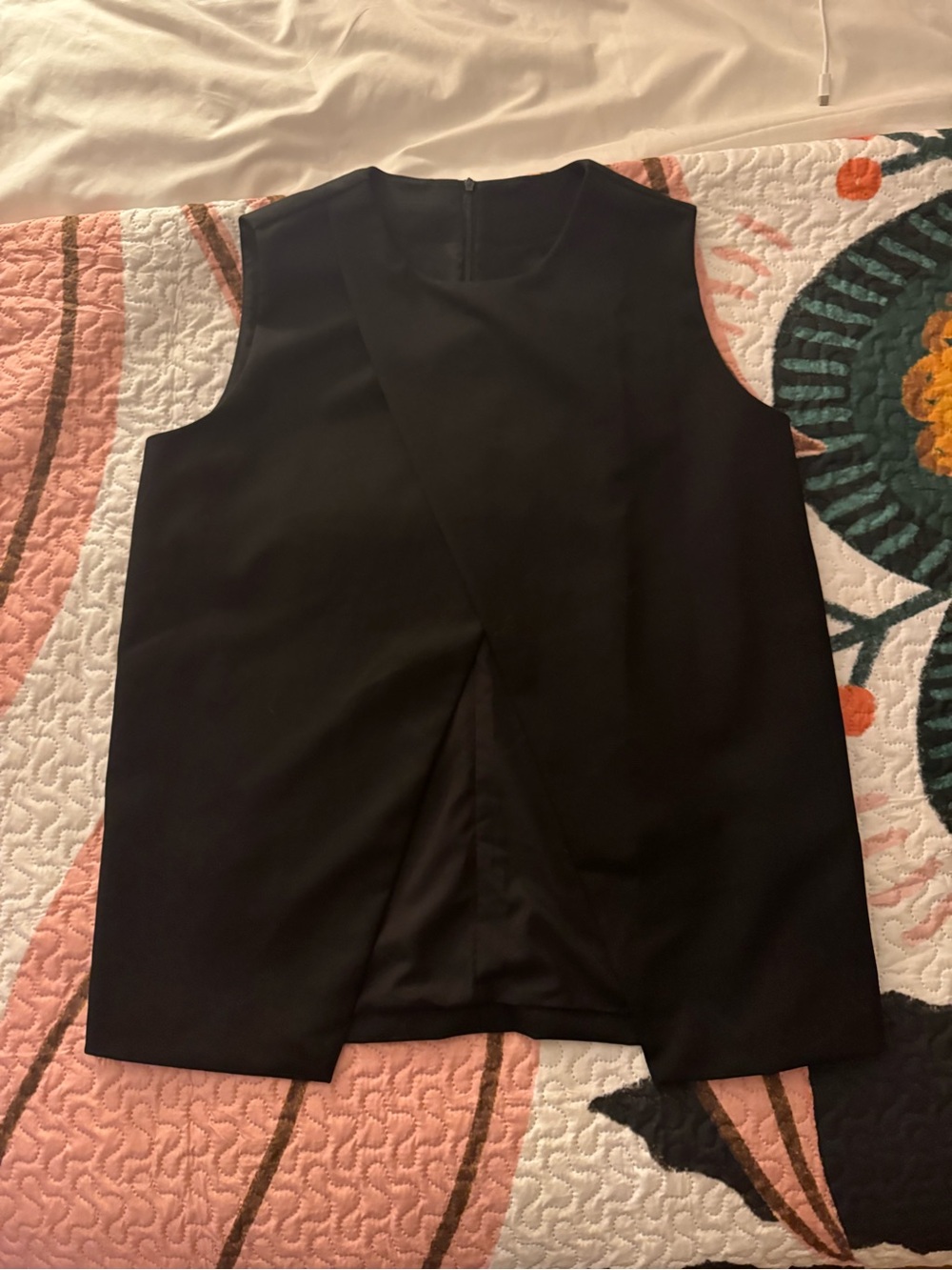 SHEIN Black Sleeveless Wrap-Detail Tunic Top